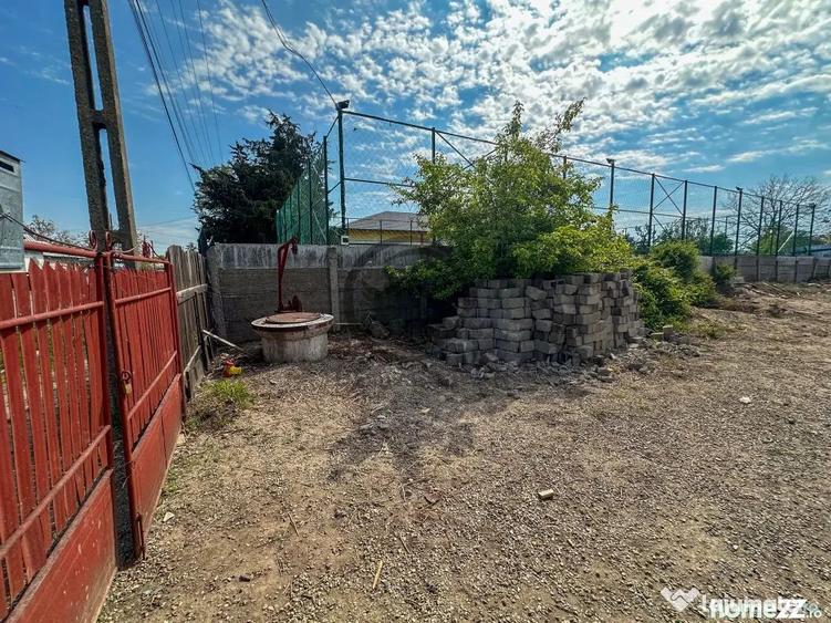 Casă cu 7 camere cu Teren 1100 Mp în Ciorani