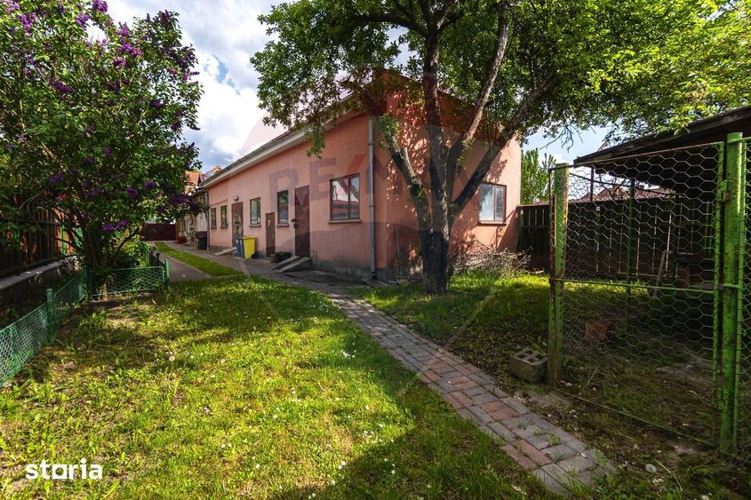 Casă cu 4 camere cu Teren 1673 Mp în Central