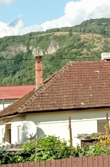 Casă cu 2 camere cu Teren 397 Mp în Baru
