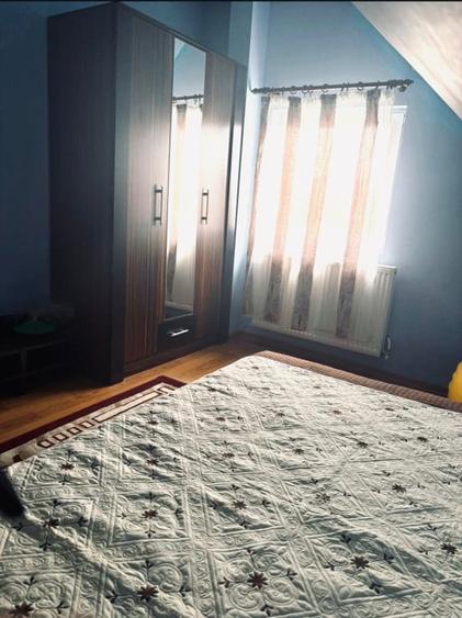 Apartament cu 3 camere decomandat, mobilat în Florești — fotografia 3
