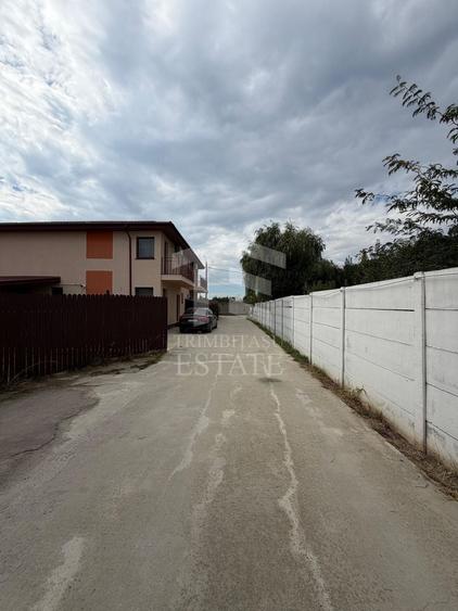 Duplex cu 4 camere cu Canalizare în Tunari