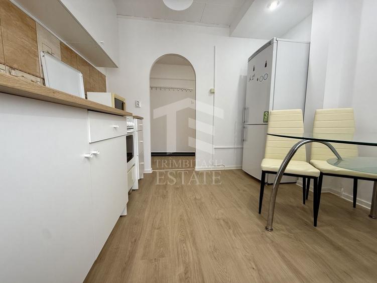 Apartament cu 3 camere decomandat, mobilat în Complex Studențesc