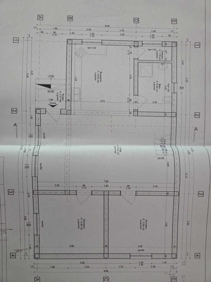 Casă cu 4 camere decomandat în Dumbrăvița
