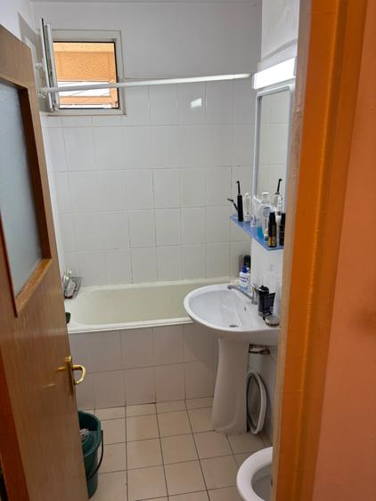 Apartament cu 2 camere semidecomandat în Colentina