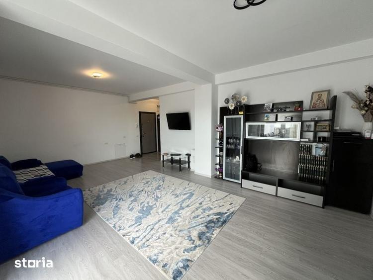 Apartament cu 3 camere decomandat în Agigea