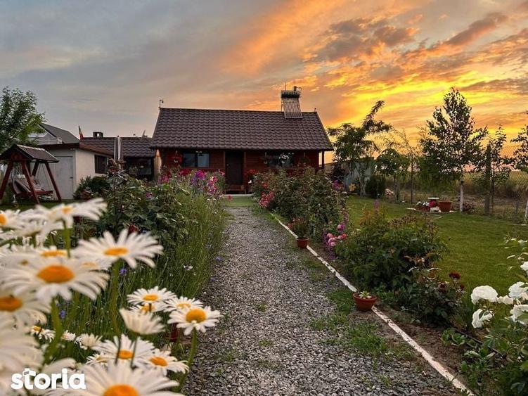 Casă cu 2 camere cu Teren 50 Mp în Corbu