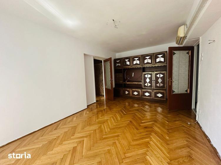 Apartament cu 3 camere semidecomandat în Cișmigiu