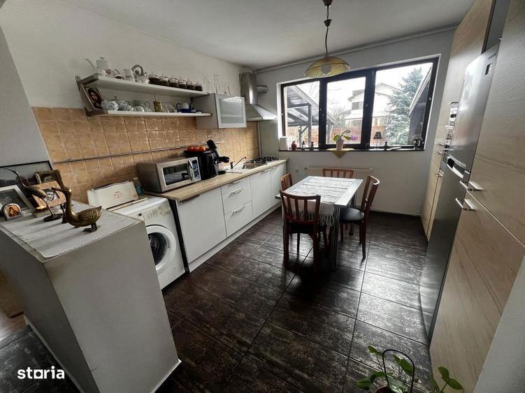 Casă cu 5 camere cu Teren 602 Mp în Clinceni