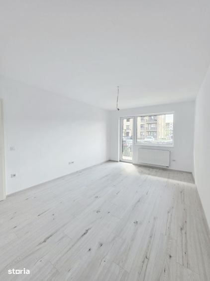 Apartament cu 3 camere în Tractorul — fotografia 1