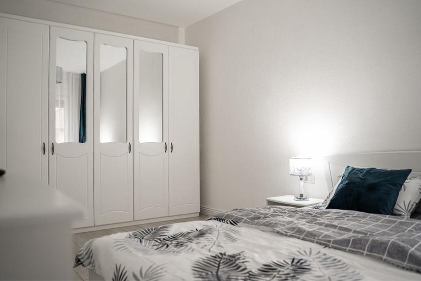 Apartament cu 2 camere decomandat în Dumbrăvița