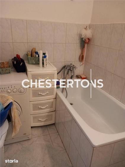 Casă cu 6 camere cu Teren 390 Mp în Central