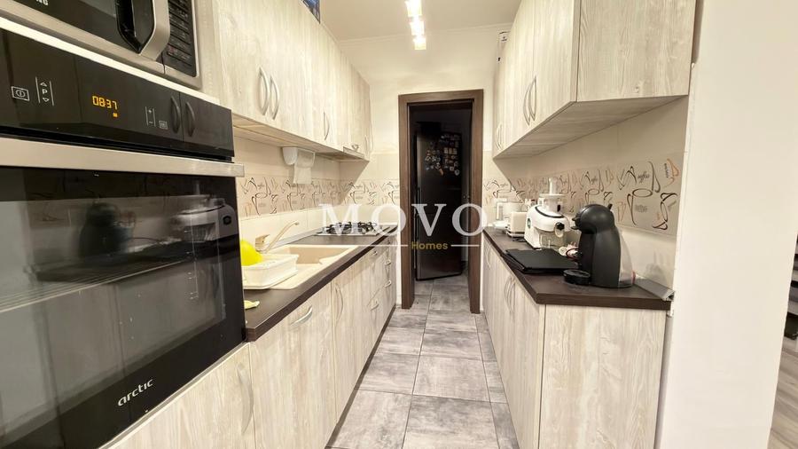 Duplex cu 5 camere cu Canalizare în Dumbrăvița