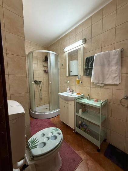 Garsonieră decomandată în Decebal