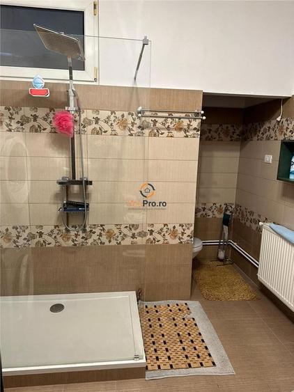 Apartament cu 3 camere decomandat în P-ța Unirii