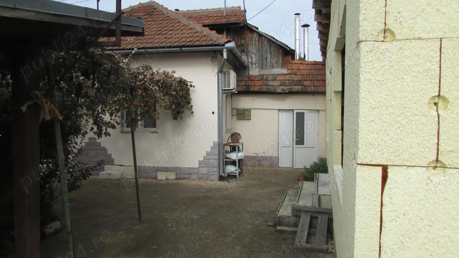 Casă cu 6 camere cu Teren 850 Mp în Ultracentral