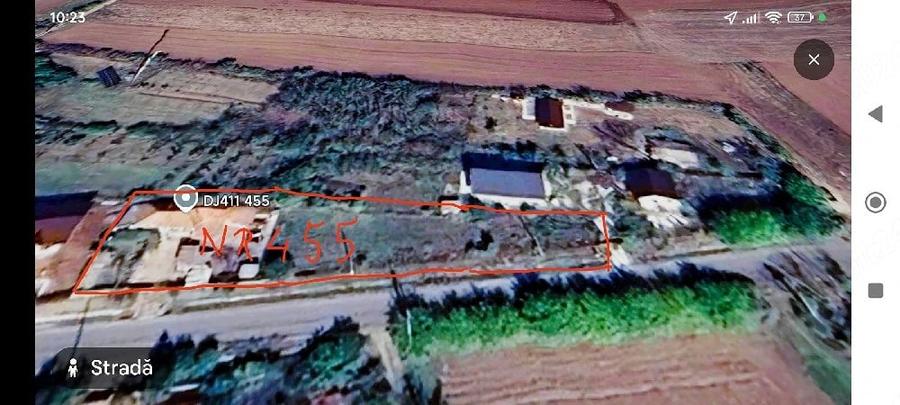 Casă cu 4 camere cu Teren 1500 Mp în Central