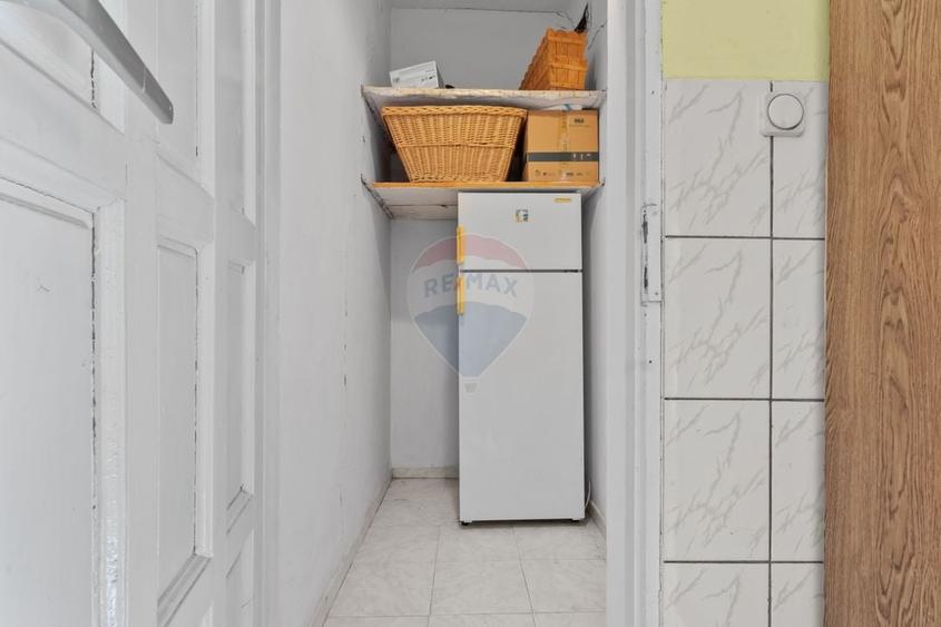 Casă de vanzare in Gradiste + un teren de 720 mp - 19