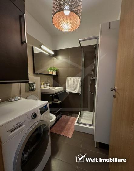 Apartament cu 3 camere semidecomandat, mobilat în Europa