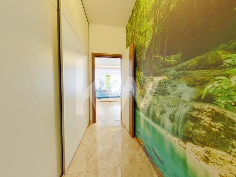 Apartament cu 3 camere decomandat, mobilat în Tractorul