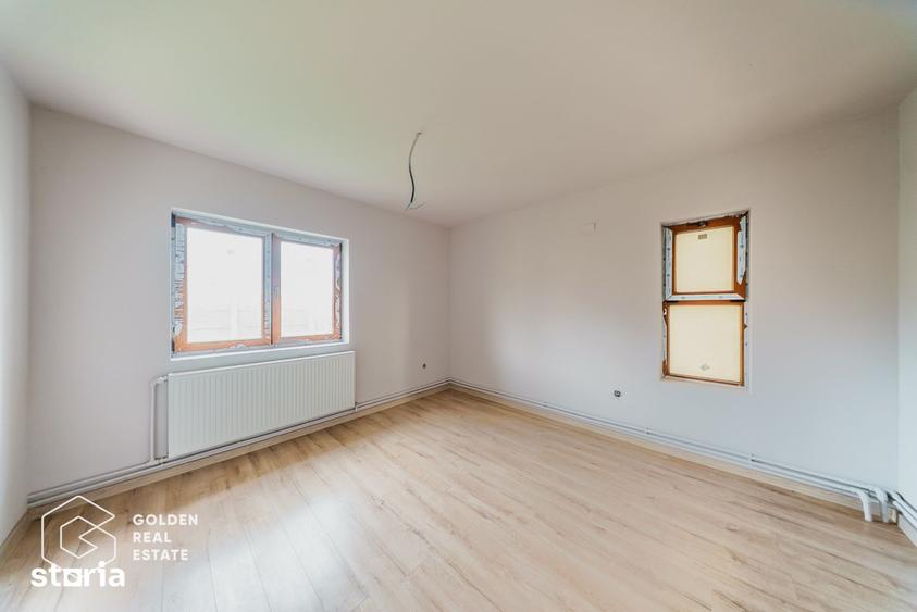 Casă cu 4 camere cu Teren 450 Mp în Pecica