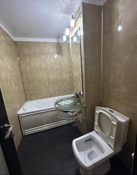 Apartament cu 3 camere decomandat în Dacia