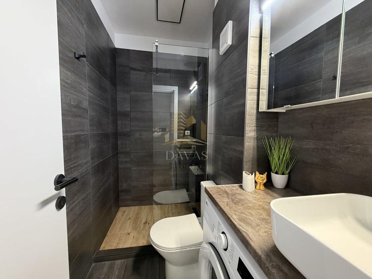 Apartament cu 2 camere semidecomandat, mobilat în Florești