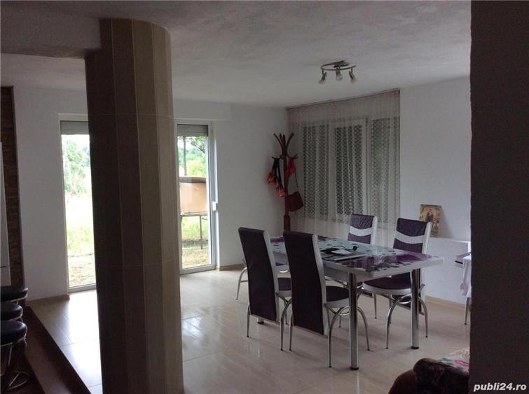 Casă cu 3 camere în Central
