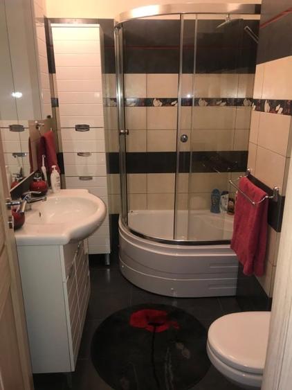 Apartament cu 3 camere decomandat, mobilat în 1 Mai