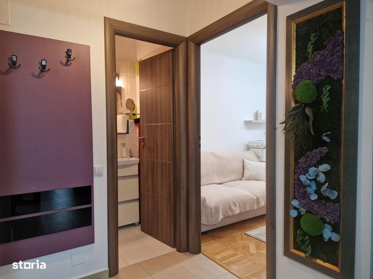 Apartament cu 3 camere decomandat în Central