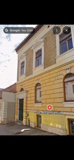 Spațiu comercial, de 80 mp, în Central