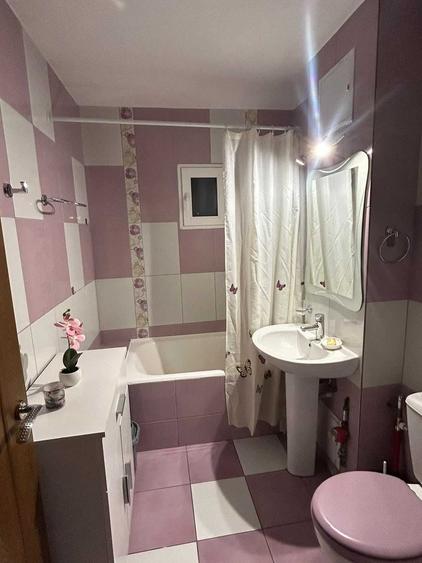 Apartament cu 2 camere decomandat în Popoveni