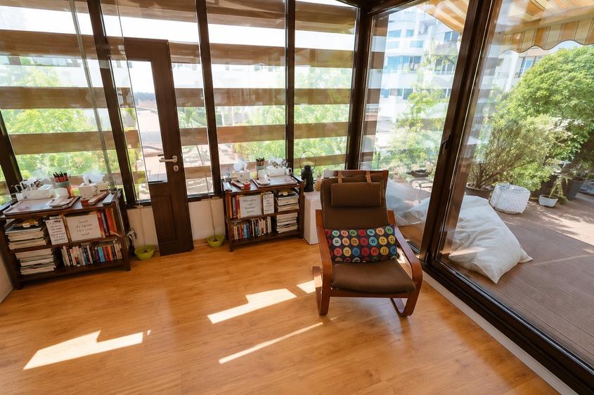 Apartament cu 3 camere decomandat, mobilat în Rosetti