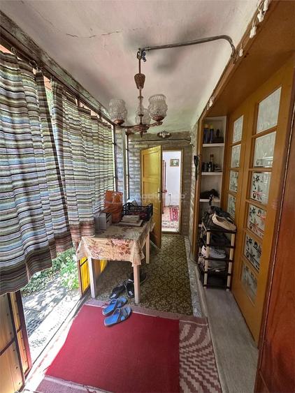 Casă cu 2 camere cu Teren 536 Mp în Central