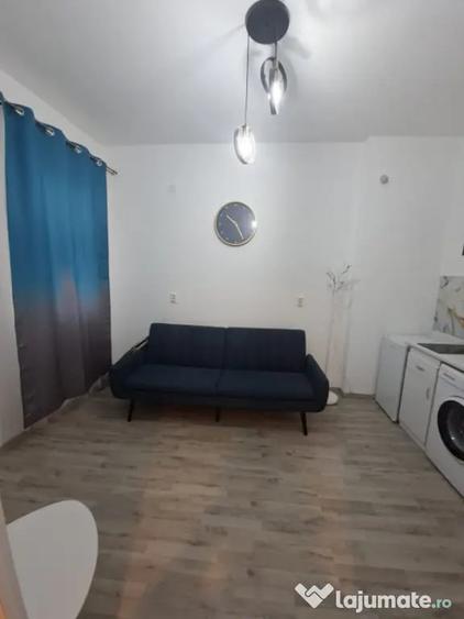 Garsonieră semidecomandată în Central