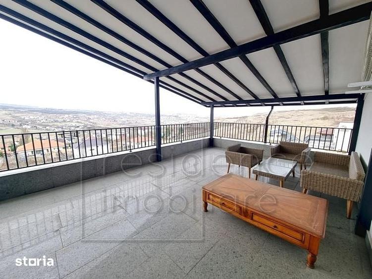 Casă cu 4 camere cu Teren 350 Mp în Borhanci