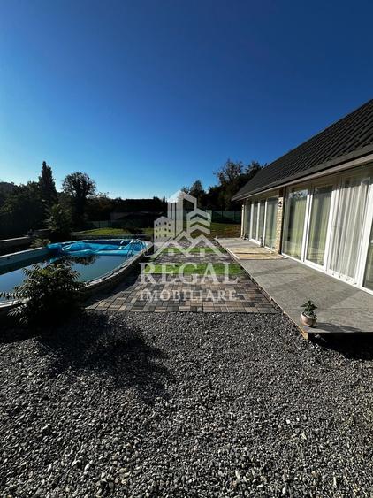 Casă individuală cu 2 camere cu Piscina în Exterior Vest