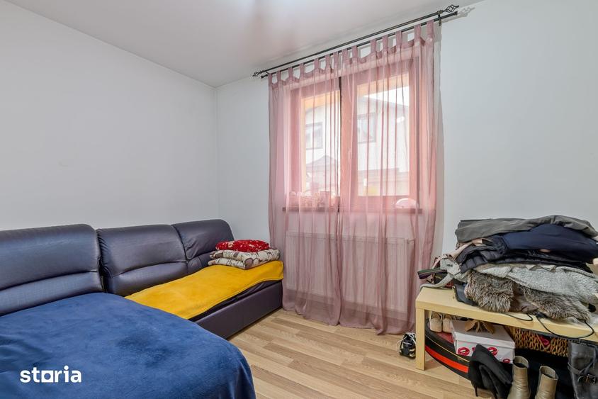 Casă cu 5 camere cu Teren 500 Mp în Berceni