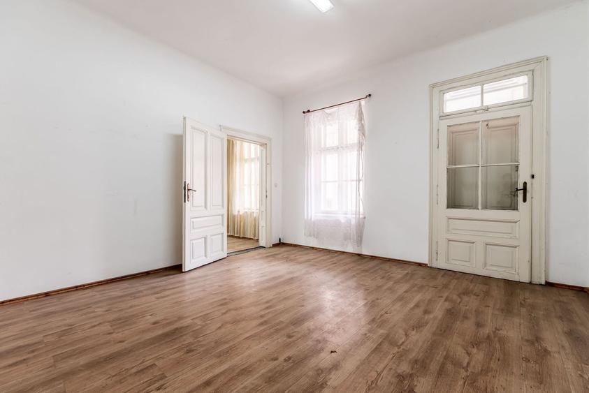 Apartament cu 2 camere nedecomandat în Ultracentral
