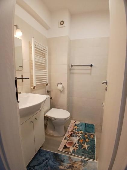 Apartament cu 2 camere decomandat în Titan