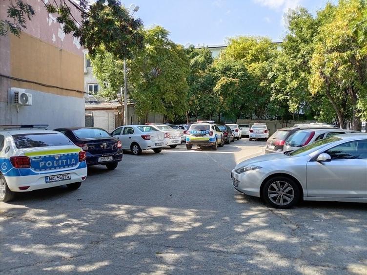 Apartament cu 2 camere decomandat în Rahova
