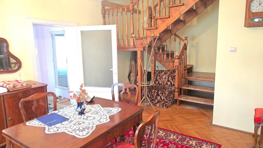 Duplex cu 5 camere cu Garaj în Ultracentral