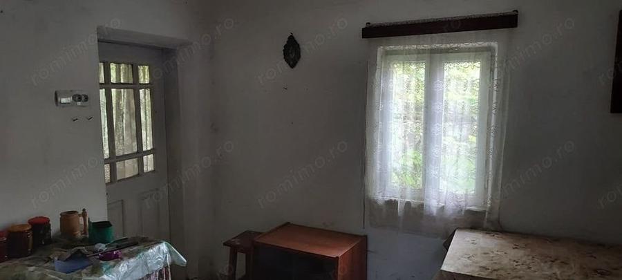 Casă cu 3 camere cu Teren 240 Mp în Curtea de Argeș