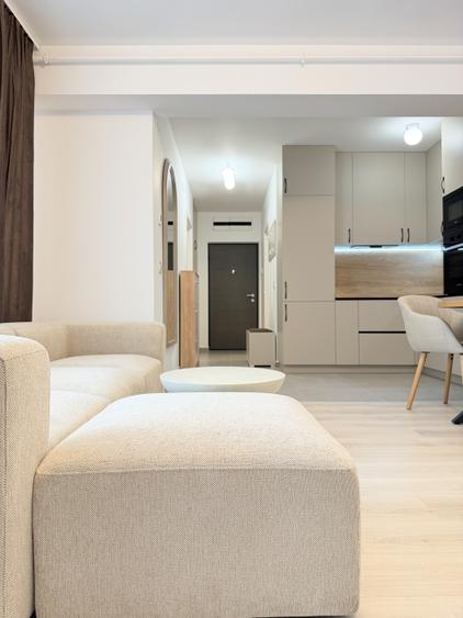 Apartament cu 3 camere decomandat, mobilat în Lipovei