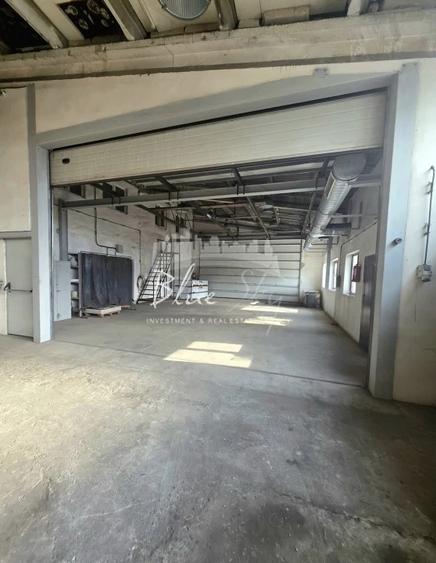 Spațiu comercial, de 685 mp, în Far