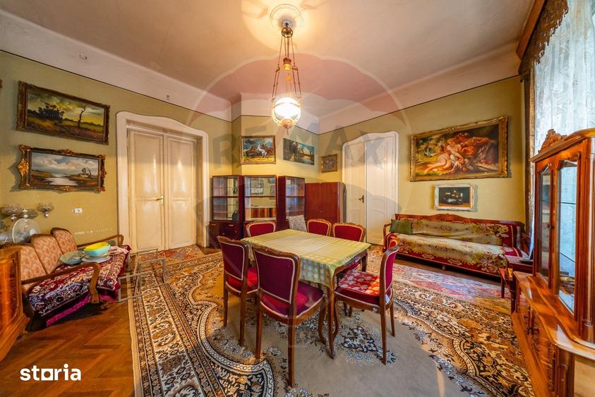 Apartament cu 2 camere, mobilat în Central