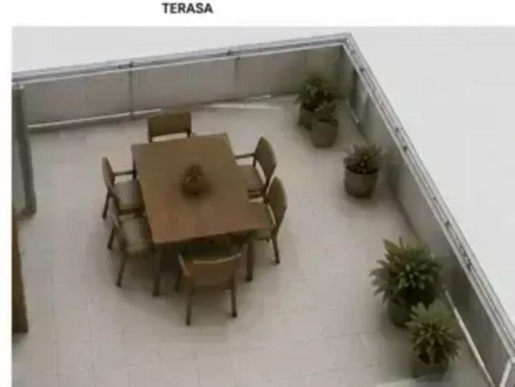 Apartament cu 3 camere semidecomandat în Pipera
