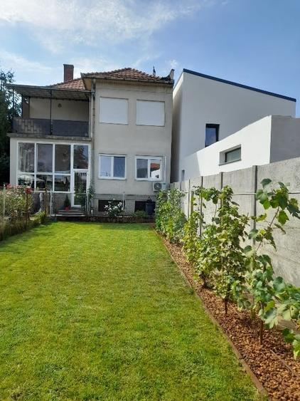 Duplex cu 4 camere cu Canalizare în Semicentral