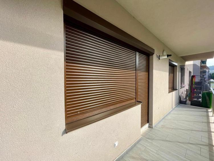 Apartament cu 2 camere semidecomandat, mobilat în Florești