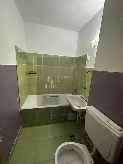 Garsonieră decomandată în Berceni