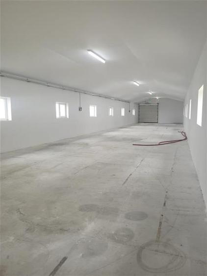 Spațiu industrial, de 370 mp, în 9 Mai
